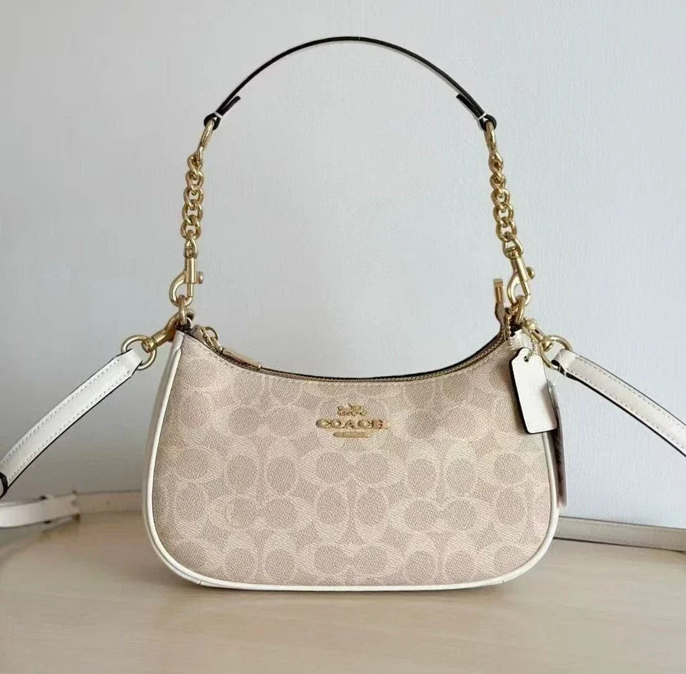 Coach Teri Shoulder Bag Signature Canvas CV933